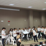 Orchestra e cantante