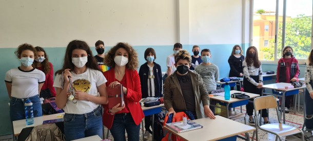 premiazione concorso navigare sicuri cotro bulli e cyberbulli (21)