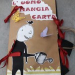 l'uomo mangia carta